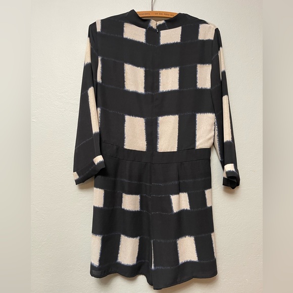 Trouvé sz 6 Plaid Surplice Romper - Picture 5 of 9